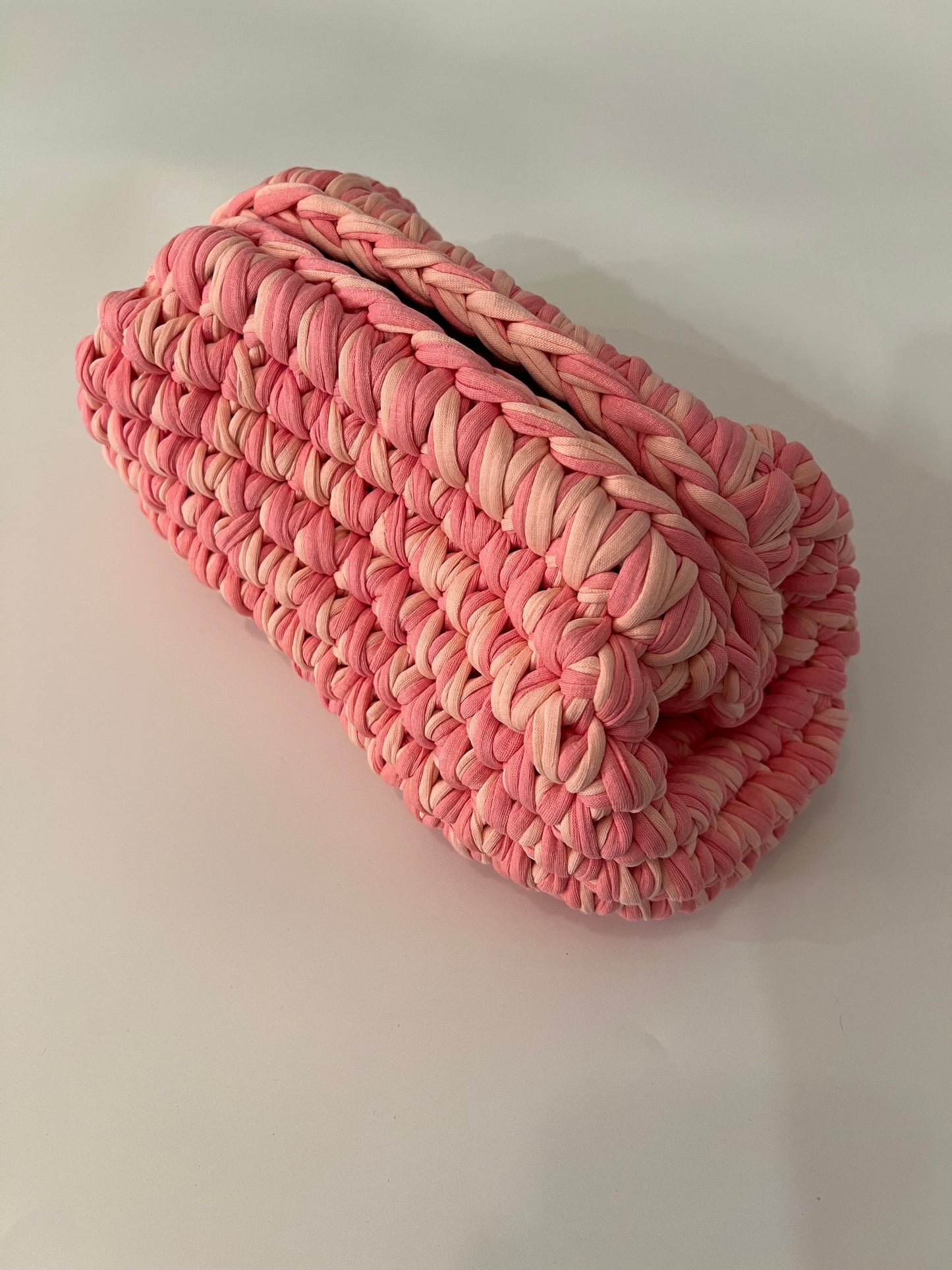 Pink clutch bag ๐โจ